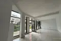 Geschäft 121 m² in Tirana, Albanien