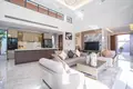 Villa de tres dormitorios 220 m² Ban Bang Thao, Tailandia