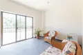 Villa mit 2 Schlafzimmern 345 m² Rawai, Thailand