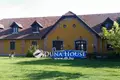 Cottage 5 bathrooms 410 m² in Central Hungary, Hungary