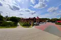 Hôtel 8 893 m² à Wysokie, Pologne