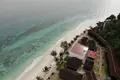 Exclusivo Complejo Turístico Operativo en Isla Pulau Tinggi (3.7 Ha, 88 Unidades) — $5,000,000
