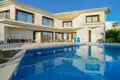Villa de 4 dormitorios 285 m² Tivat, Montenegro