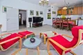 5 room house 330 m² Zrnovnica, Croatia