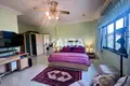 3 bedroom villa 200 m² Nong Prue, Thailand