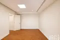 Office 4 rooms 169 m² in Tirana Municipality, Albania