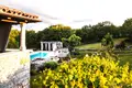 Haus 4 Schlafzimmer 300 m² Opcina Groznjan, Kroatien