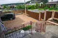 Haus 8 zimmer 535 m² Tarasava, Belarus