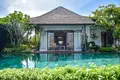 Villa Lake House