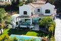 Haus 6 Schlafzimmer 750 m² Dos Hermanas, Spanien