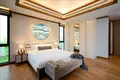 Wohnkomplex Complex of villas with swimming pools and jacuzzis directly on Bang Tao Beach, Phuket, Thailand