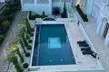 Mieszkanie 3 pokoi 189 m² Limassol, Cypr
