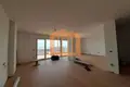 Mieszkanie 3 pokoi 280 m² Bashkia Durres, Albania