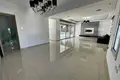 5-Schlafzimmer-Villa 460 m² in Germasogeia, Zypern