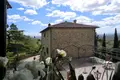 House 33 bedrooms 2 517 m² Arezzo, Italy