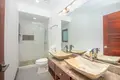 6 bedroom house 385 m² Coxen Hole, Honduras