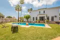 4 bedroom house 557 m² Dos Hermanas, Spain