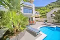 Villa de 4 dormitorios 300 m² Budva, Montenegro
