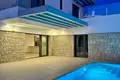4-Schlafzimmer-Villa 253 m² Finestrat, Spanien