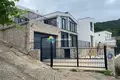 3 bedroom house 257 m² Sutomore, Montenegro