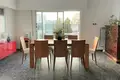 Mieszkanie 3 pokoi 180 m² Nikozja, Cypr