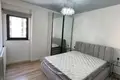 3 bedroom apartment on marshal gelovani!!!