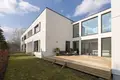 3 bedroom house 258 m² Warsaw, Poland