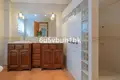 4 bedroom house 265 m² Dos Hermanas, Spain