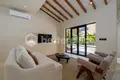 Villa mit 2 Schlafzimmern  Tibubeneng, Indonesien