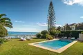 6-Schlafzimmer-Villa 594 m² lAlfas del Pi, Spanien