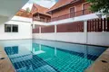 Villa de 4 dormitorios 300 m² Sakhu, Tailandia
