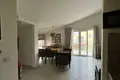 Appartements à plusieurs niveaux 2 chambres 75 m² Kusadasi, Turquie