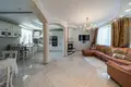 Casa 5 habitaciones 330 m² Sanzhiyka, Ucrania