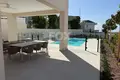 villa de 5 dormitorios 230 m² en Demos Agiou Athanasiou, Chipre