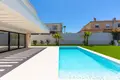 4 bedroom Villa 178 m² Torrevieja, Spain