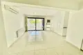 Mieszkanie 2 pokoi 90 m² w Nikozja, Cypr