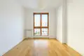 2 bedroom apartment 72 m² Warsaw, Poland