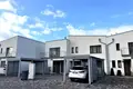 Dom 3 pokoi 135 m² Pinki, Łotwa
