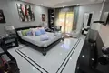 Wohnung 2 Schlafzimmer 359 m² Marbella, Spanien