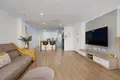 Mieszkanie 3 pokoi 135 m² Torrevieja, Hiszpania