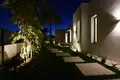 4-Schlafzimmer-Villa 702 m² lAlfas del Pi, Spanien