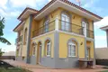 Villa de tres dormitorios 400 m² Miraverde, Španjolska