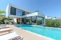 4 bedroom house 372 m² Dos Hermanas, Spain