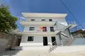 Appartements à plusieurs niveaux 13 chambres 522 m² District de Vlora, Albanie