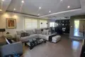 Mieszkanie 3 pokoi 121 m² Jermasoja, Cypr