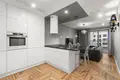 Apartamento 3 habitaciones 73 m² en Varsovia, Polonia
