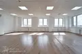 Pomieszczenie biurowe 3 pokoi 561 m² w Mińsk, Białoruś