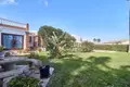 4 bedroom house 261 m² Dos Hermanas, Spain