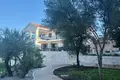 Casa 8 habitaciones 220 m² Tivat, Montenegro