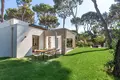 Villa de tres dormitorios 140 m² en Francia, Francia